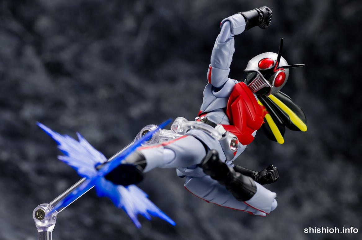 S.H.Figuarts%20Kamen%20Rider%20X6.jpg