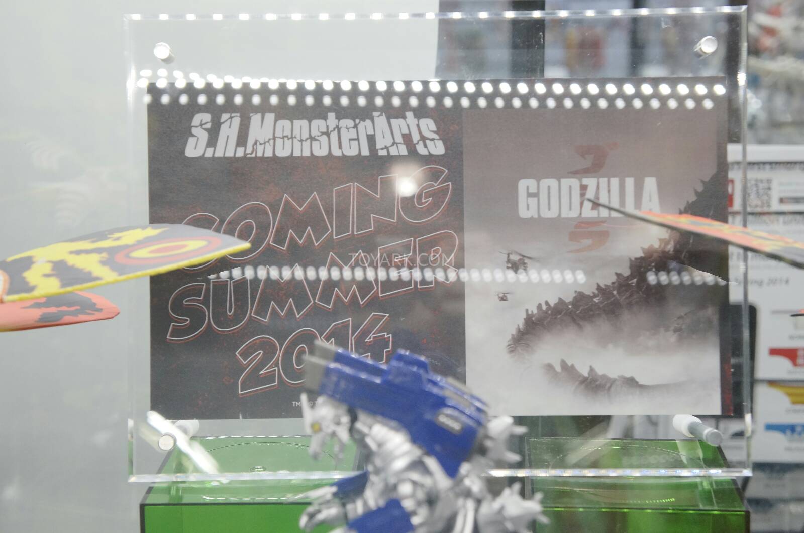 Toy-Fair-2014-Tamashii-SH-Monsterarts-Go