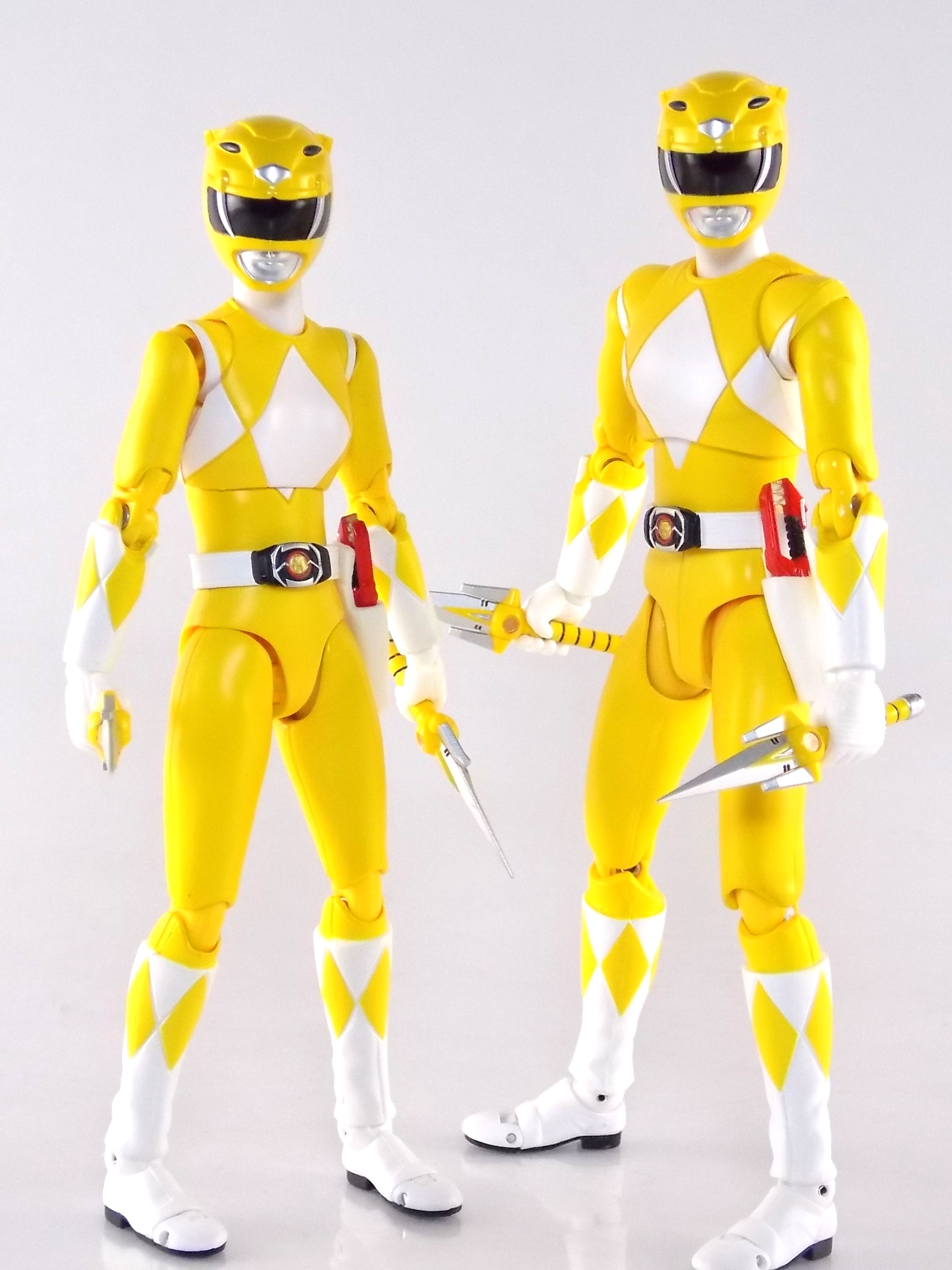 S.H.Figuarts-Female-MMPR-Yellow-Ranger-042.jpg