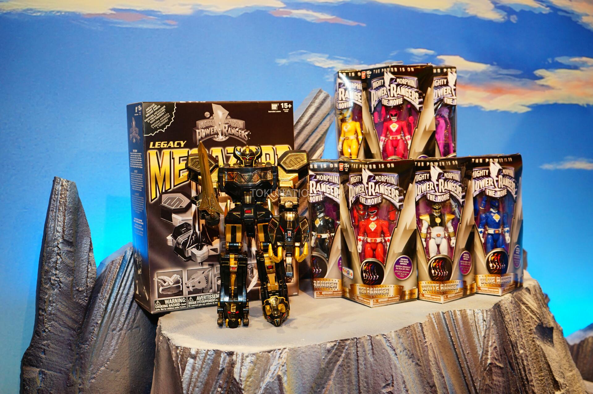 Toy Fair 2015 - Legacy Power Rangers - Movie Figures, Black and Gold ...
