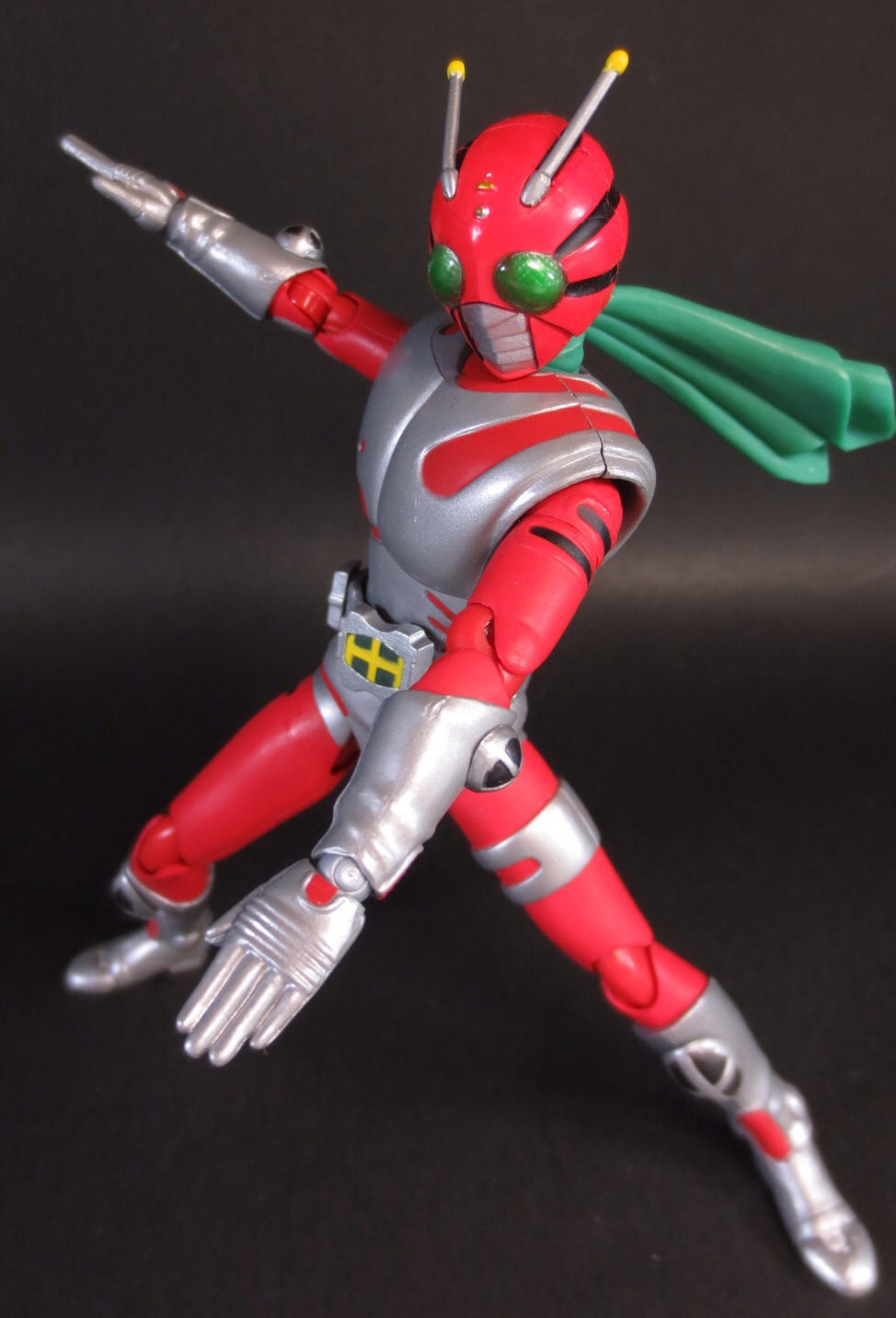 In Hand Images of SH Figuarts Kamen Rider ZX - Tokunation