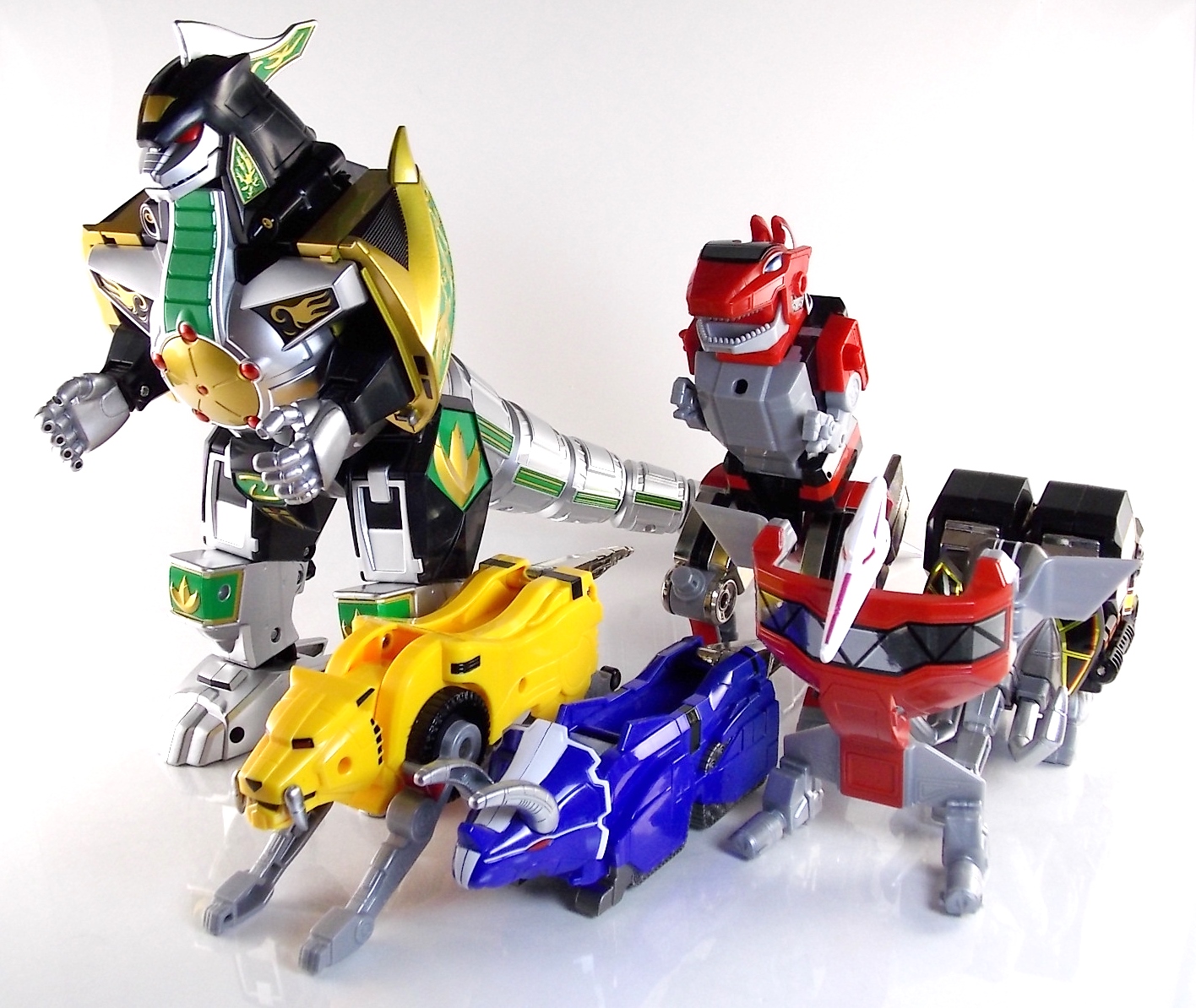 Dragonzord and dragozord