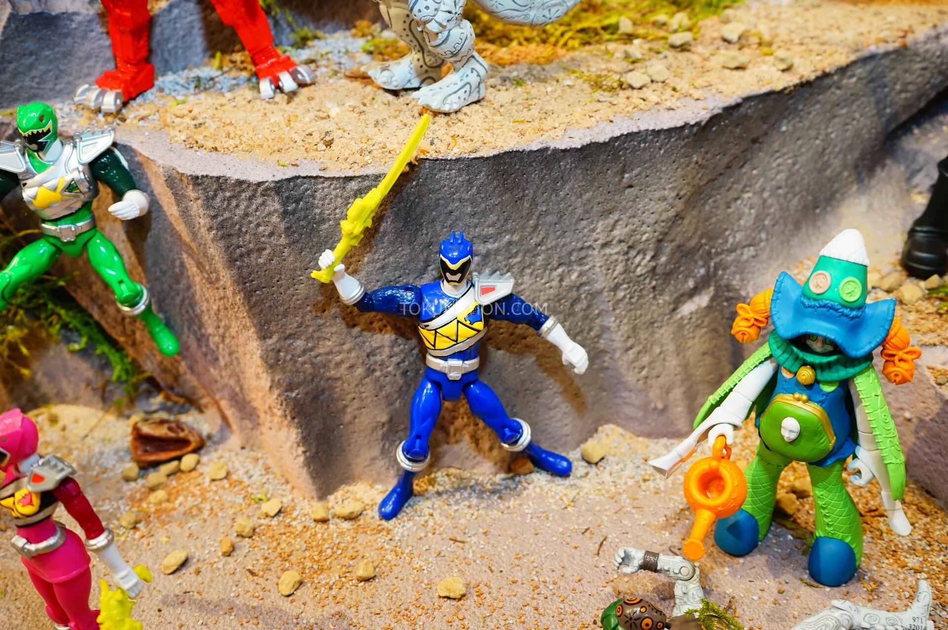Toy Fair 2015 - Power Rangers Dino Charge 5" Figures - Tons of Villains ...
