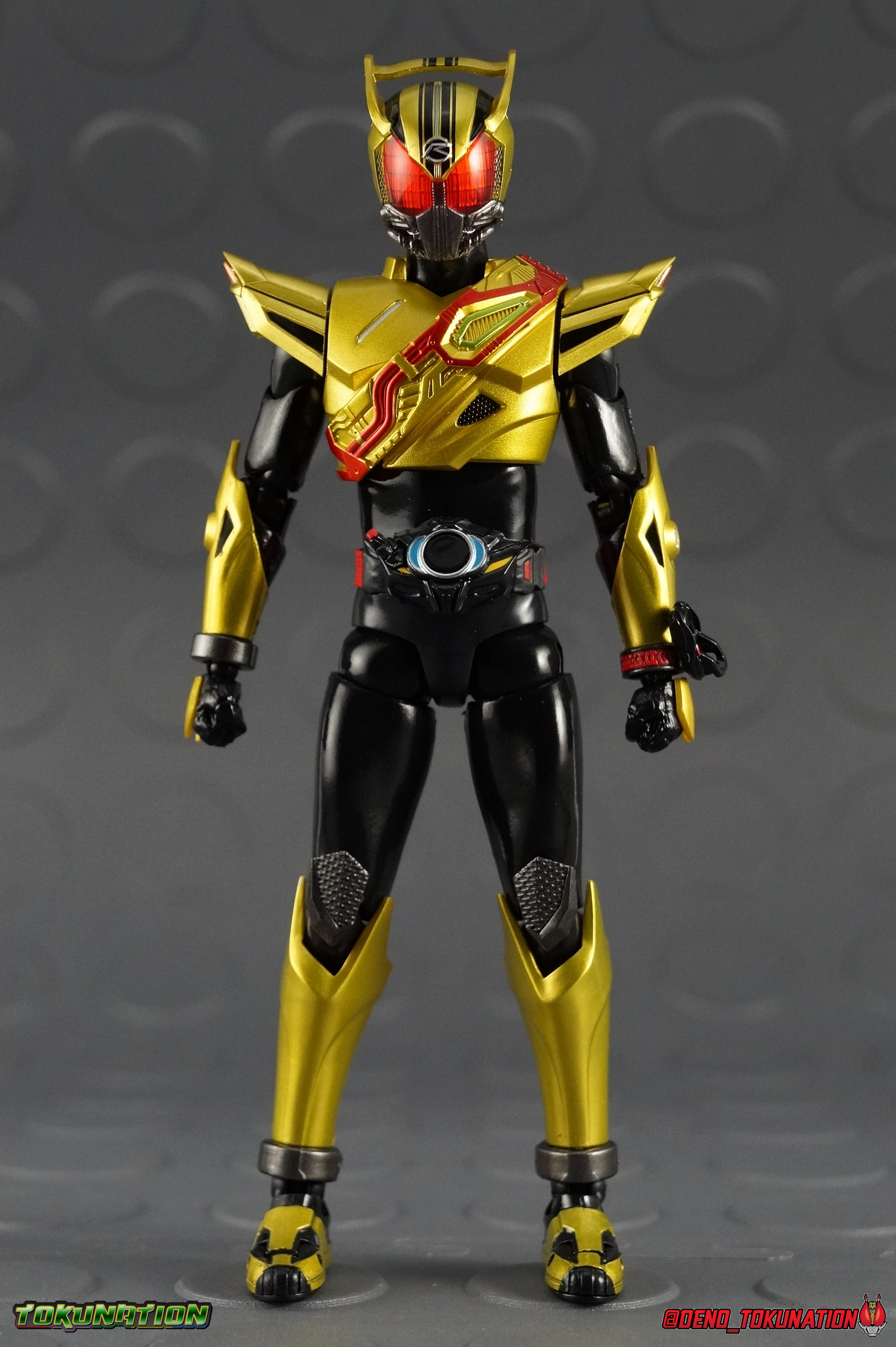 S.H. Figuarts Kamen Rider Gold Drive Gallery - Tokunation