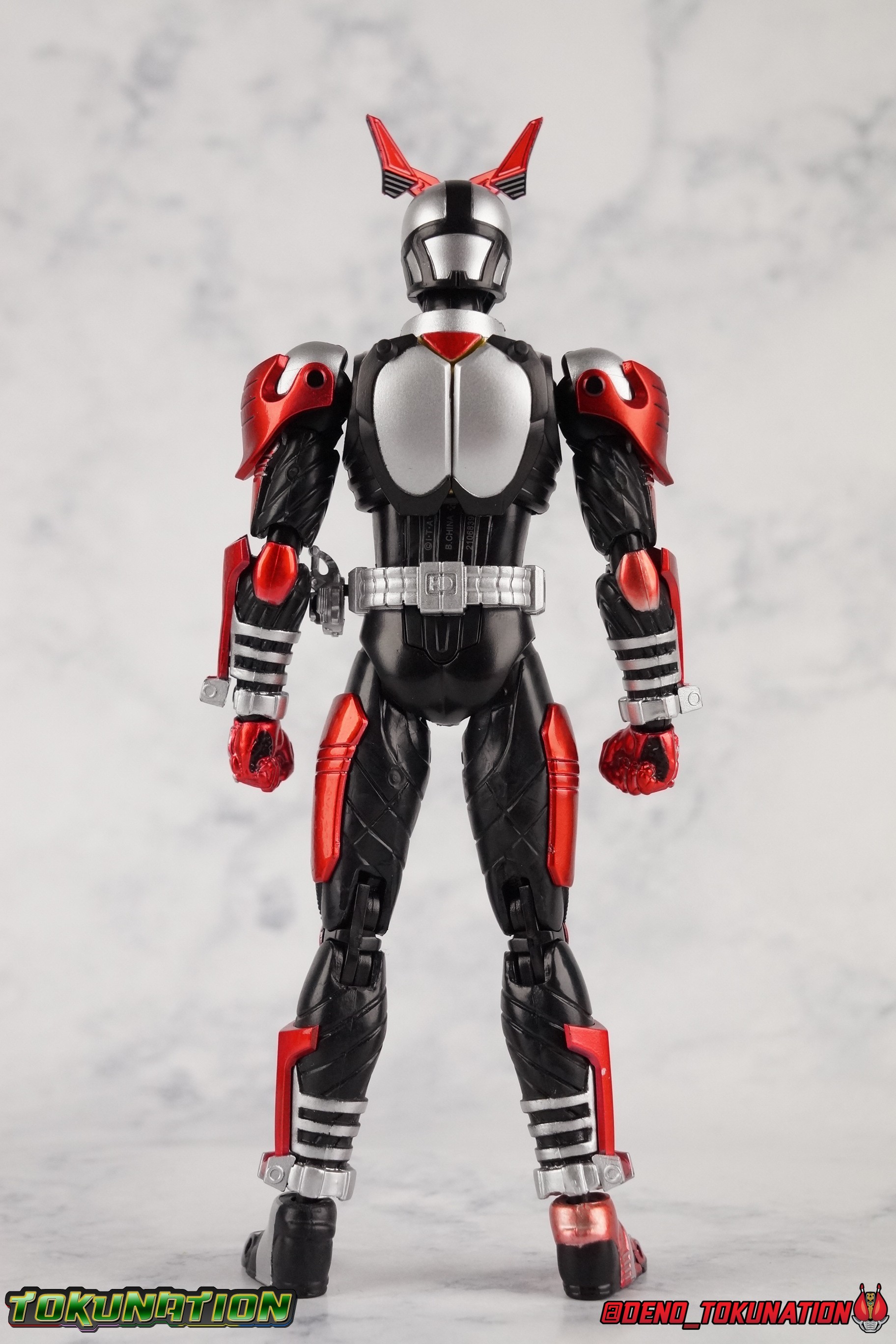 S.H. Figuarts Kamen Rider Kabuto Hyper Form (Original ...