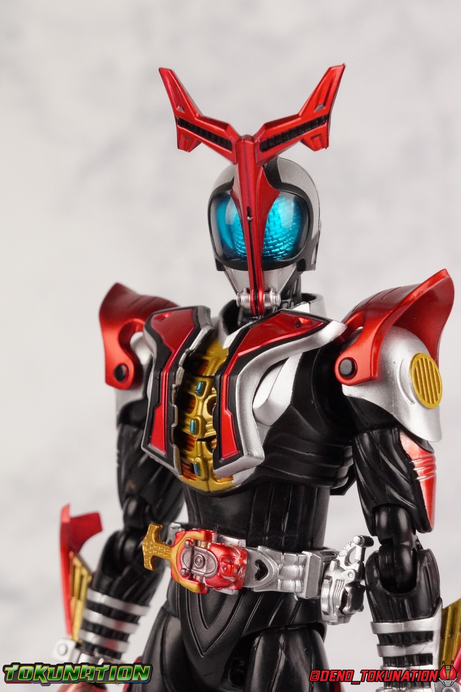 S.H. Figuarts Kamen Rider Kabuto Hyper Form (Original Release) Gallery ...
