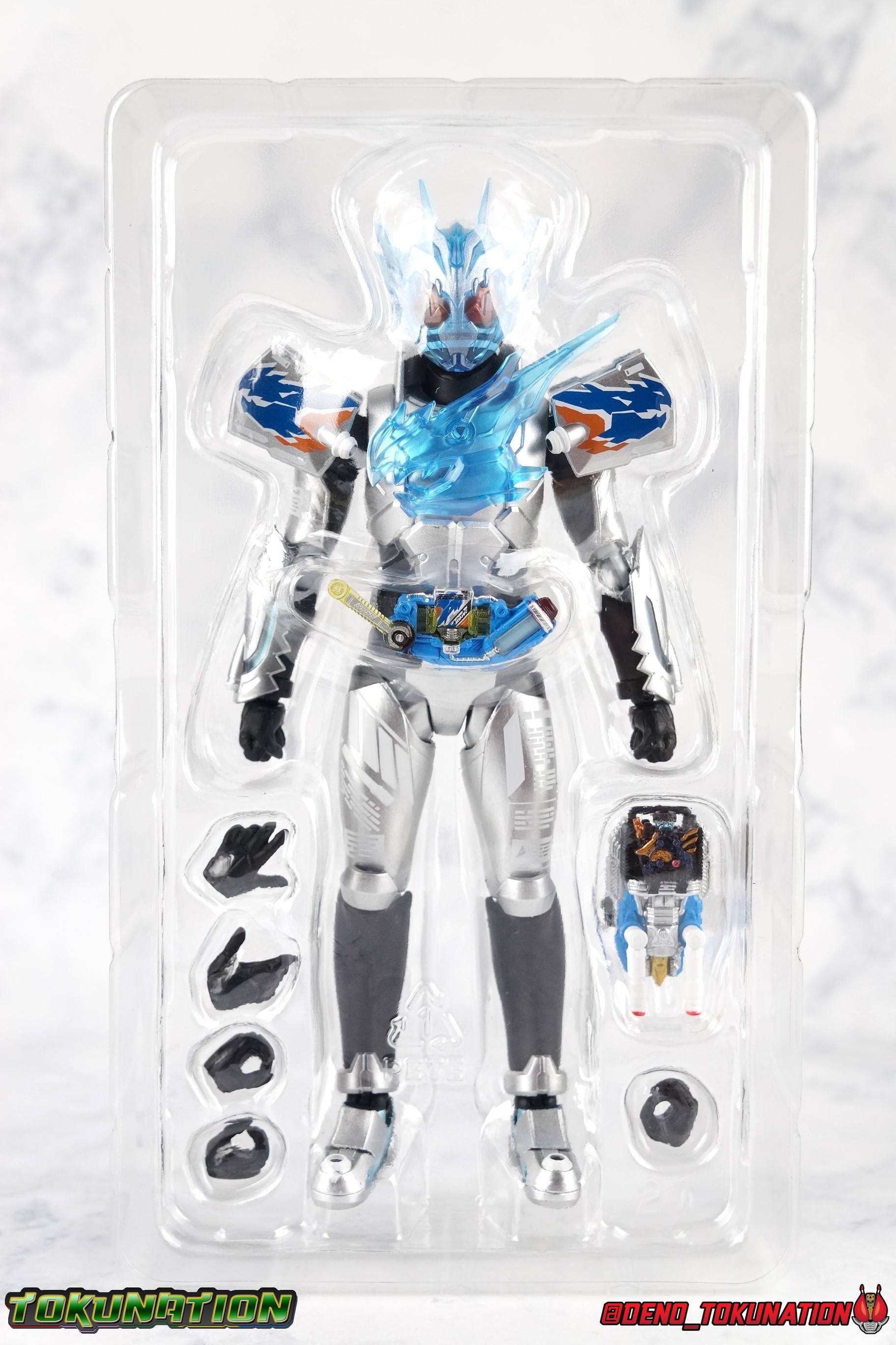 S.H. Figuarts Kamen Rider Cross-Z Charge Gallery - Tokunation